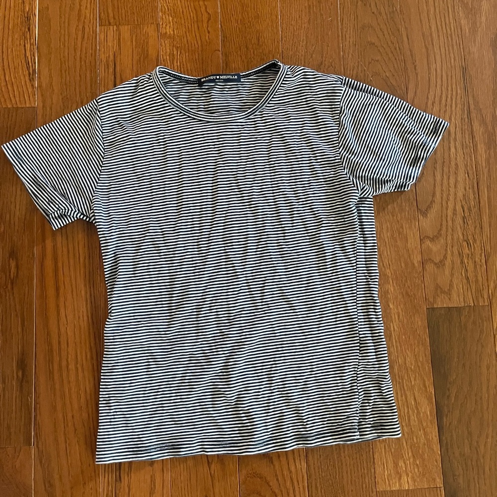 Brandy Melville vintage tee!